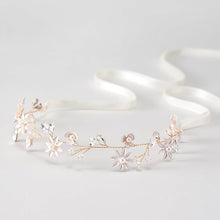 Cargar imagen en el visor de la galería, Flowy girl headband