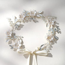Cargar imagen en el visor de la galería, Spring Headpiece