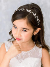 Cargar imagen en el visor de la galería, Flowy girl headband