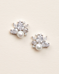 Petite Studs Pearl