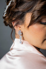 Cargar imagen en el visor de la galería, Aretes Avalon