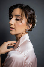 Cargar imagen en el visor de la galería, Aretes Leah  (Plateado)