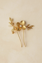 Cargar imagen en el visor de la galería, Cizy Hair High Pin Dorado