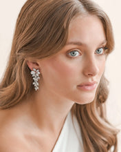 Cargar imagen en el visor de la galería, Delilah Earrings