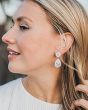 Cargar imagen en el visor de la galería, Aretes Allure