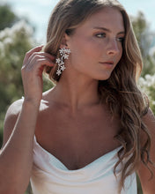 Cargar imagen en el visor de la galería, Aretes Tatiana