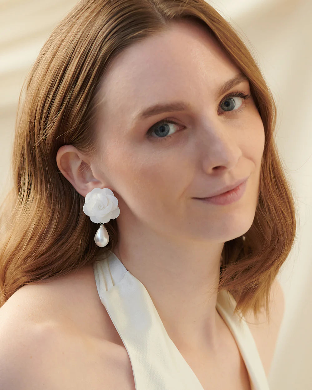 Pearl and romantic flower earrings