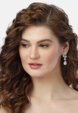 Cargar imagen en el visor de la galería, Aretes Spencer