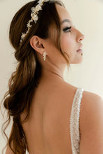 Cargar imagen en el visor de la galería, Aretes Danielle