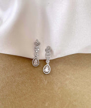 Cargar imagen en el visor de la galería, Aretes Amore