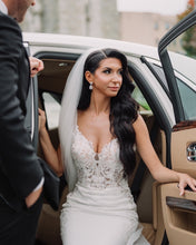 Cargar imagen en el visor de la galería, Aretes Allure