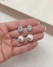 Cargar imagen en el visor de la galería, Lucia Earrings