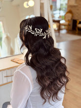 Cargar imagen en el visor de la galería, Glam Leaf Headpiece