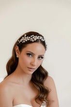 Cargar imagen en el visor de la galería, Tocado Opal Crystal
