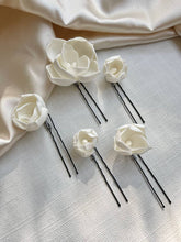 Cargar imagen en el visor de la galería, Set Hairpins Lola