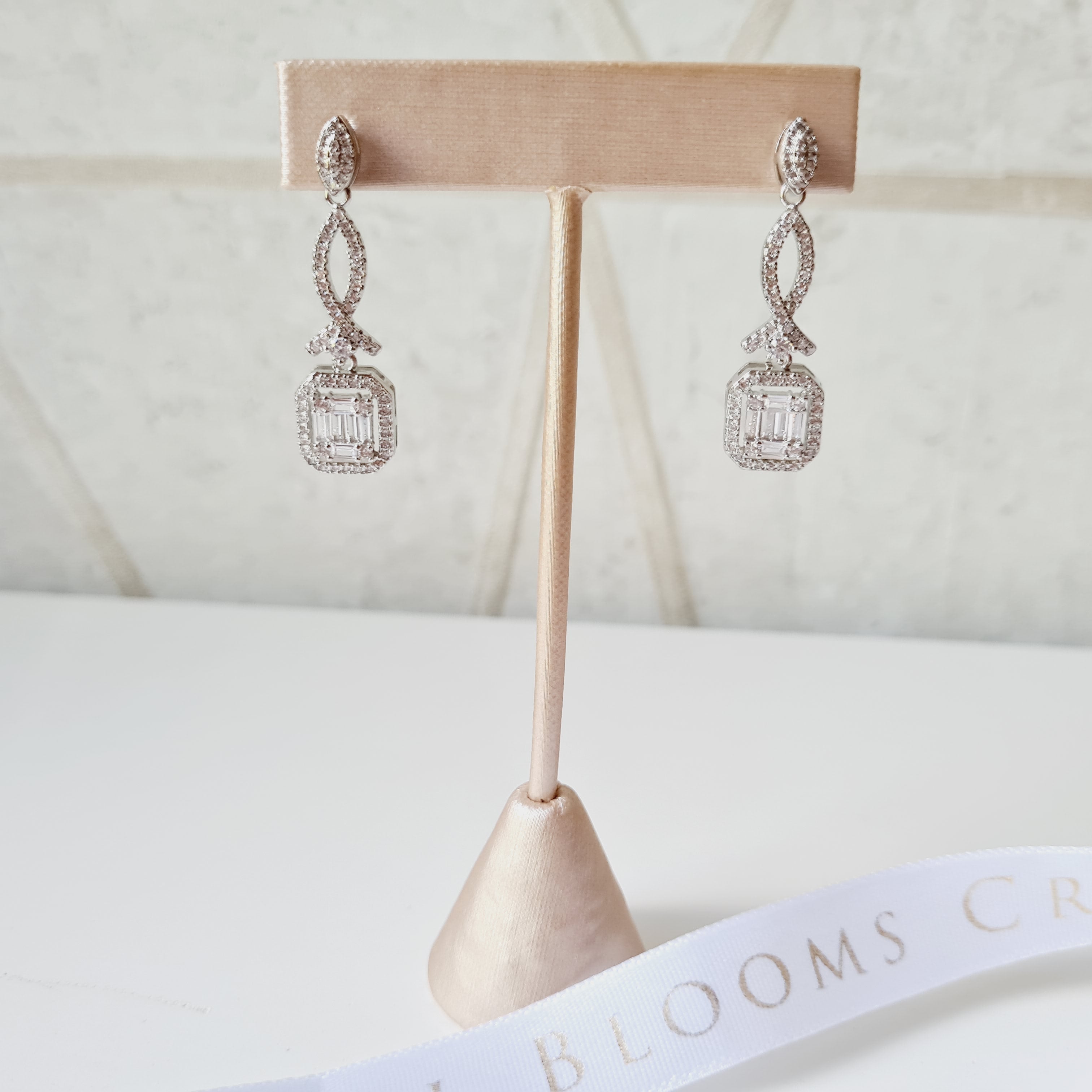 Aretes Laura
