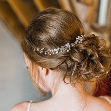 Cargar imagen en el visor de la galería, Pretty Floral Hair Vine
